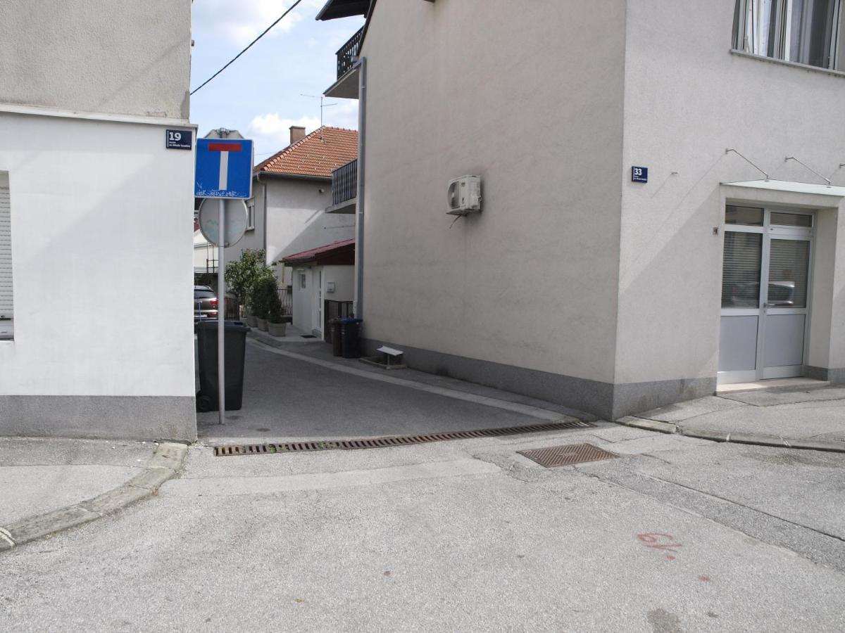 Cozy Studio Apartment Tian In Zagabria Esterno foto